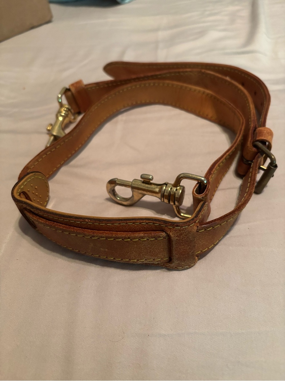 Authentic Louis Vuitton Adjustable Vachetta Leather Shoulder Strap Golden Patina